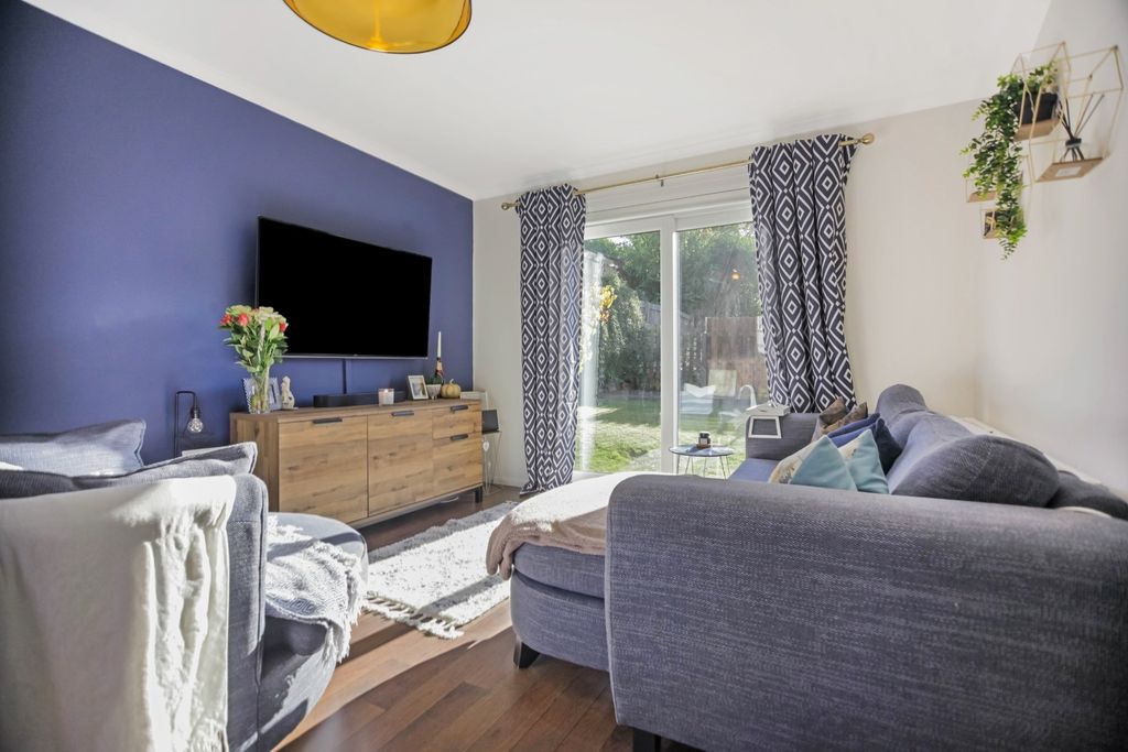 Property photo 1 of 21