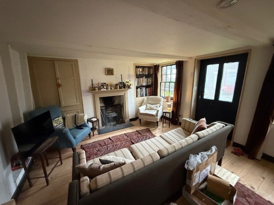 Property photo 2 of 13