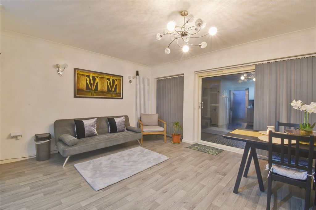 Property photo 2 of 12 Picture No. 02