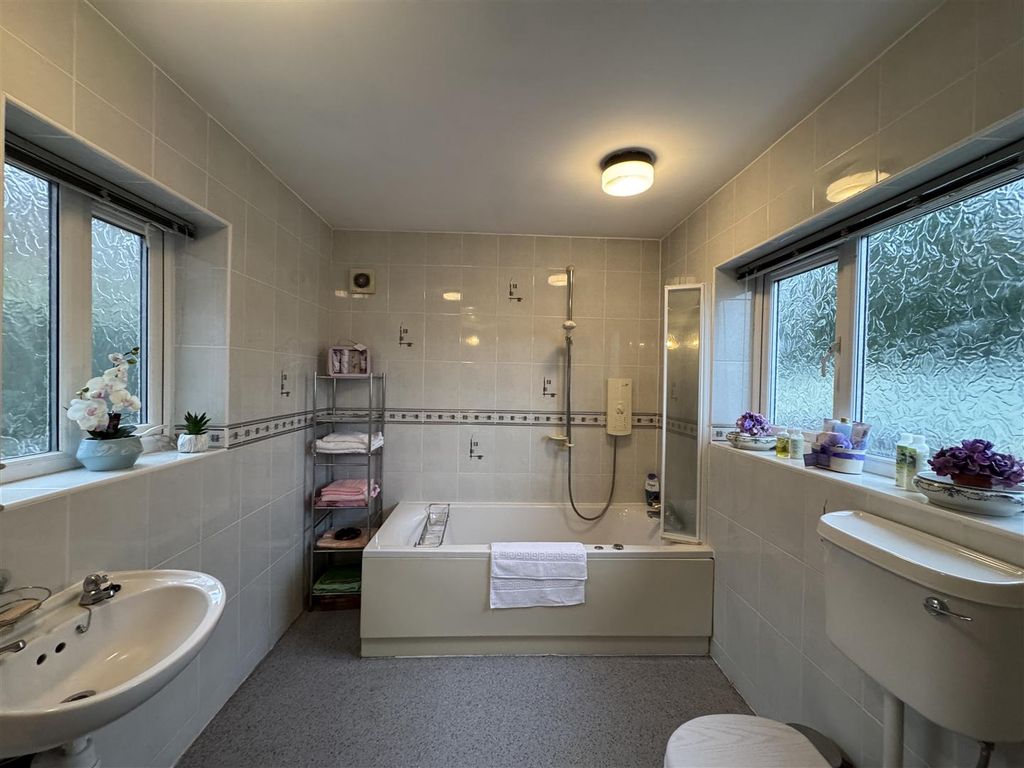 Property photo 3 of 10 Img_0085.Jpeg