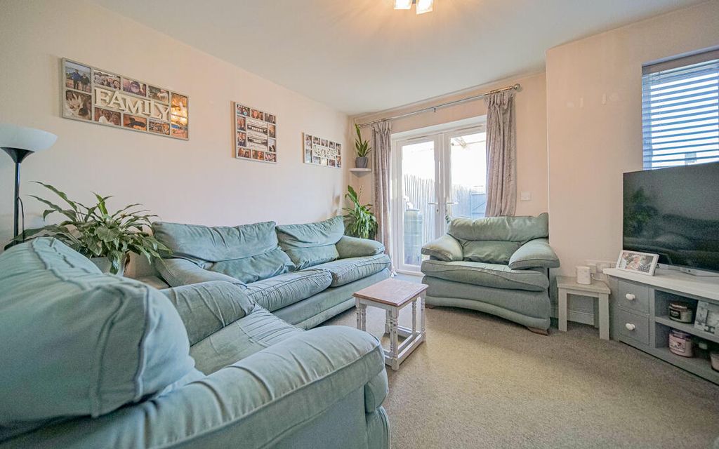 Property photo 2 of 14 P1065640.Jpg