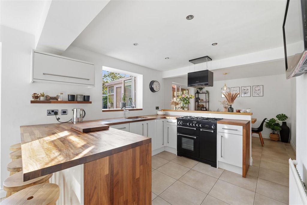 Property photo 3 of 29 3