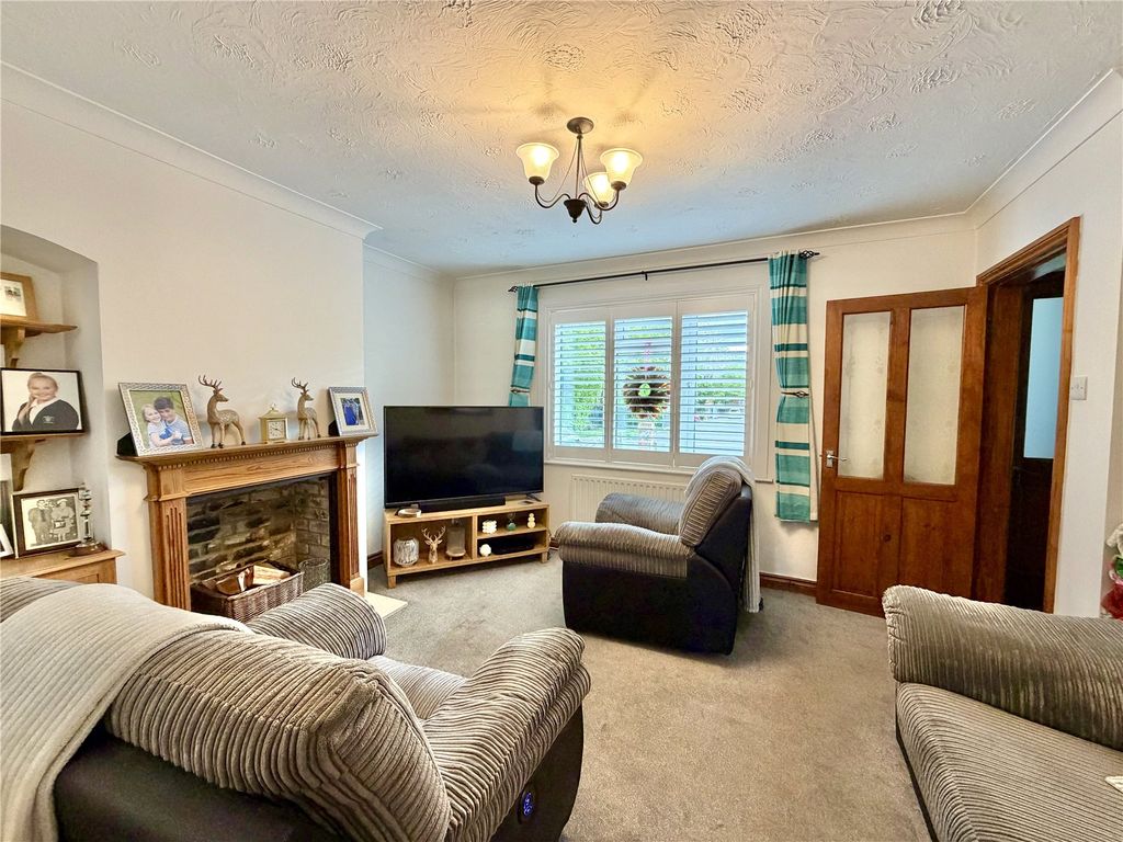 Property photo 2 of 12 Picture No. 04