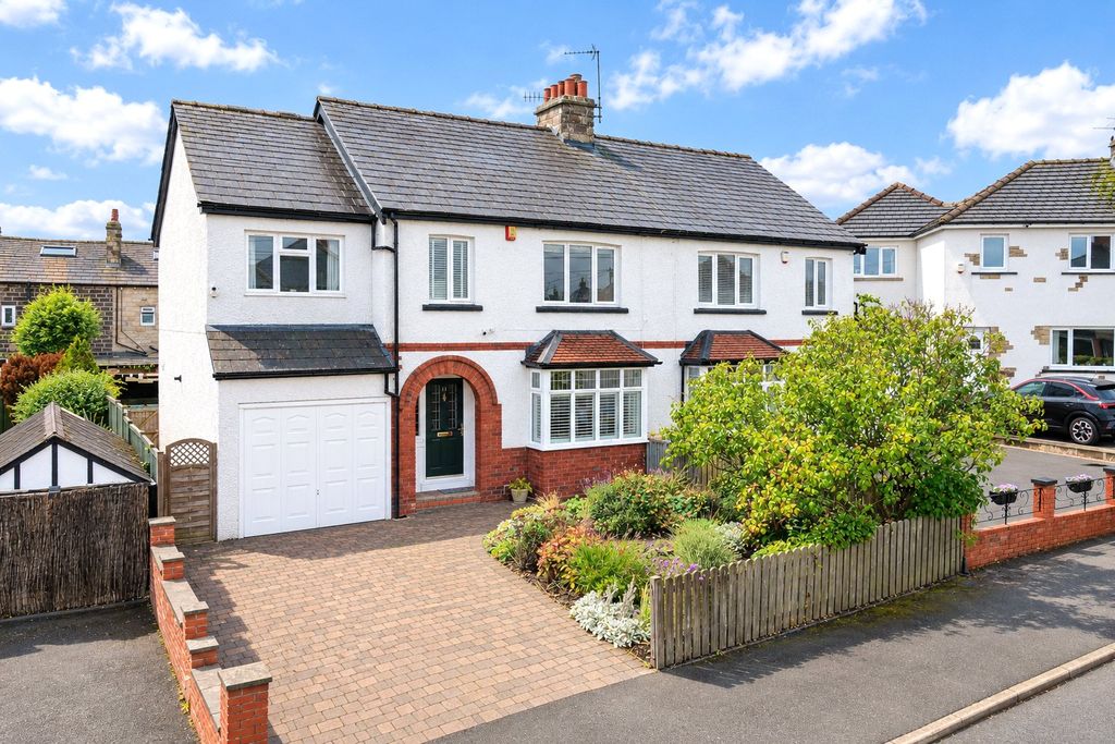 Property photo 1 of 27 Picture No. 24