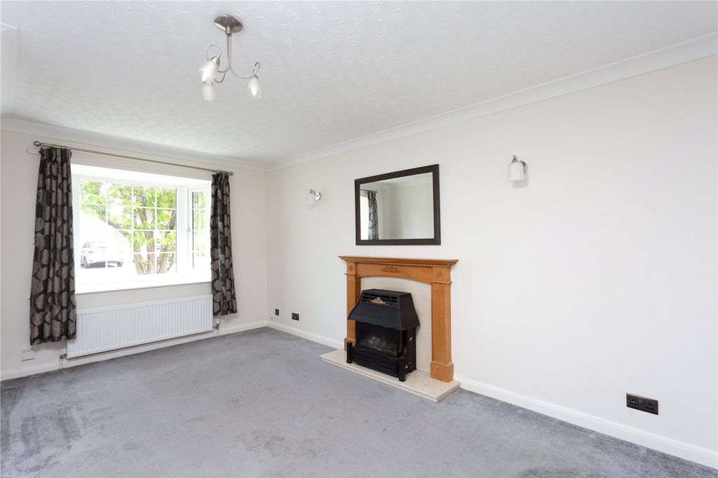 Property photo 3 of 13 Photos