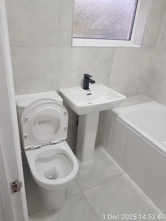 Property photo 3 of 4