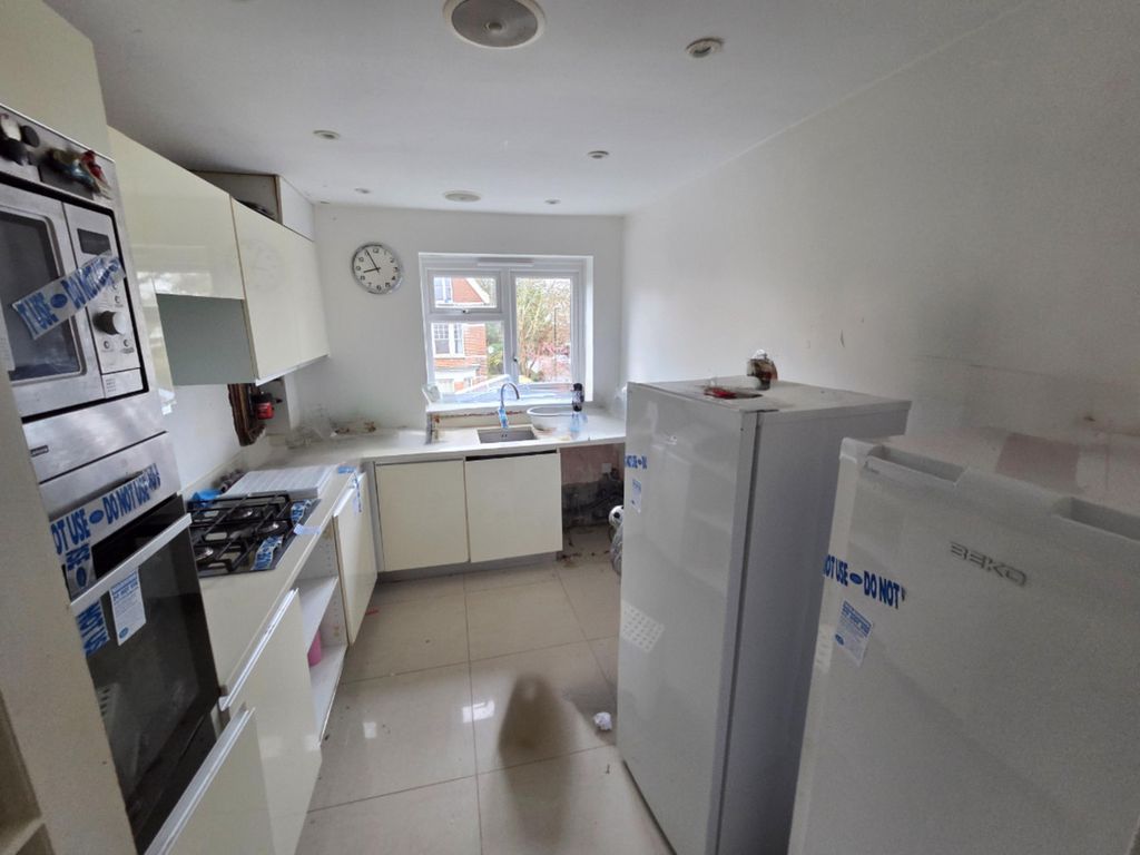 Property photo 3 of 3