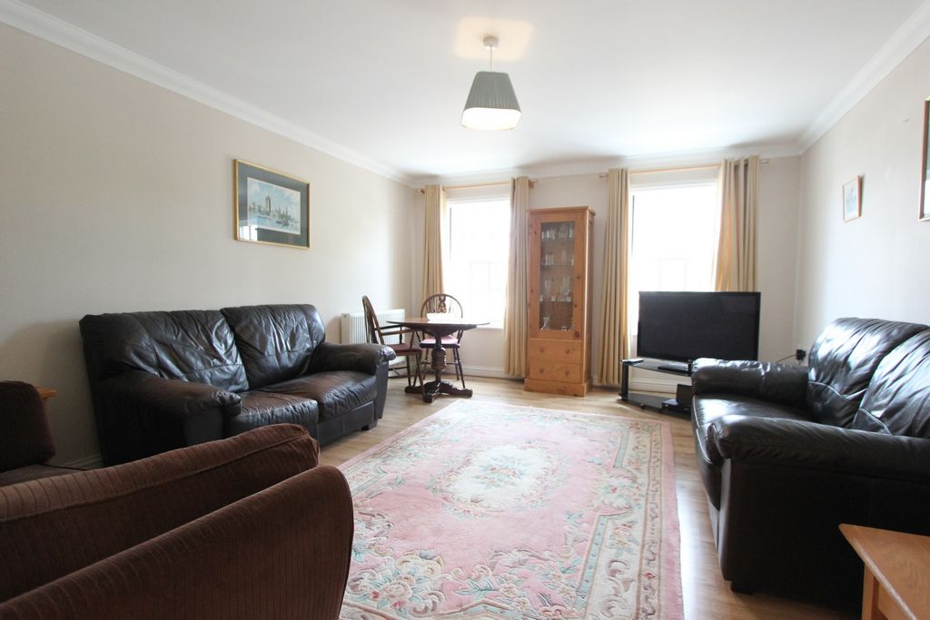Property photo 2 of 9 Photo 6