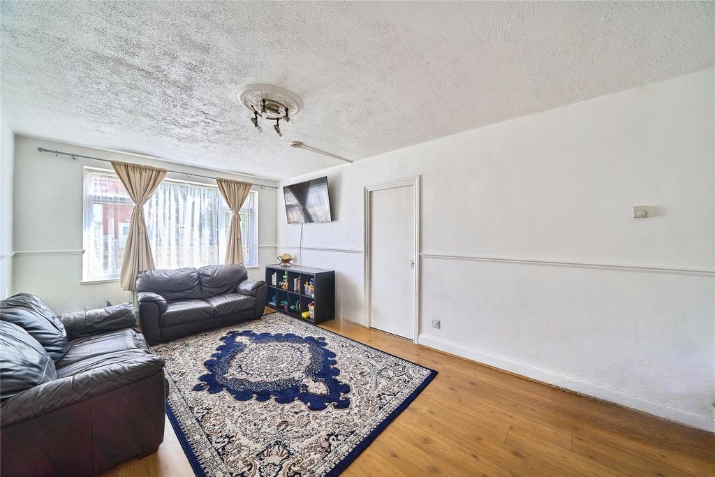 Property photo 3 of 13 Picture No. 21