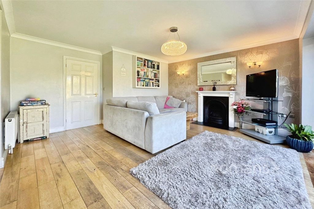 Property photo 3 of 19 Picture No. 27