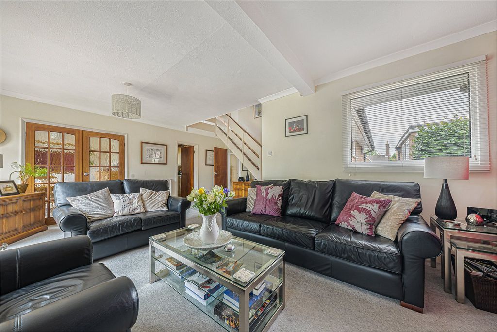 Property photo 2 of 12 Picture No. 63