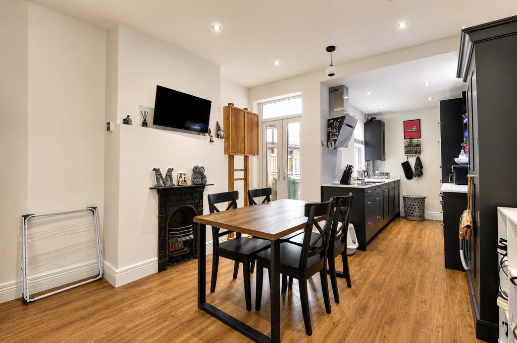 Property photo 1 of 15 Dining Room/Kitchen