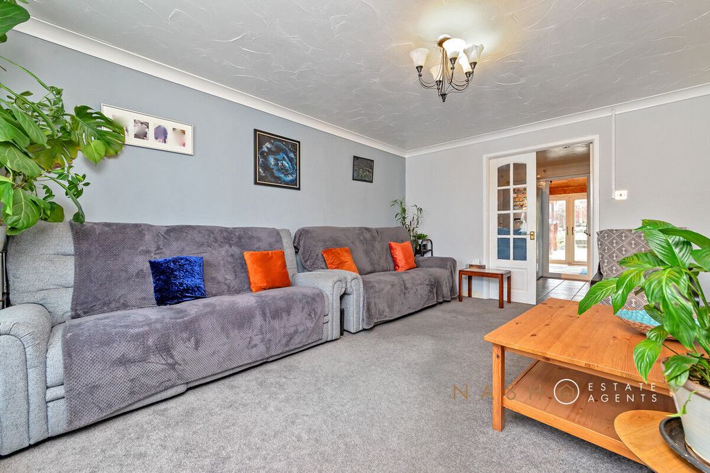 Property photo 3 of 29