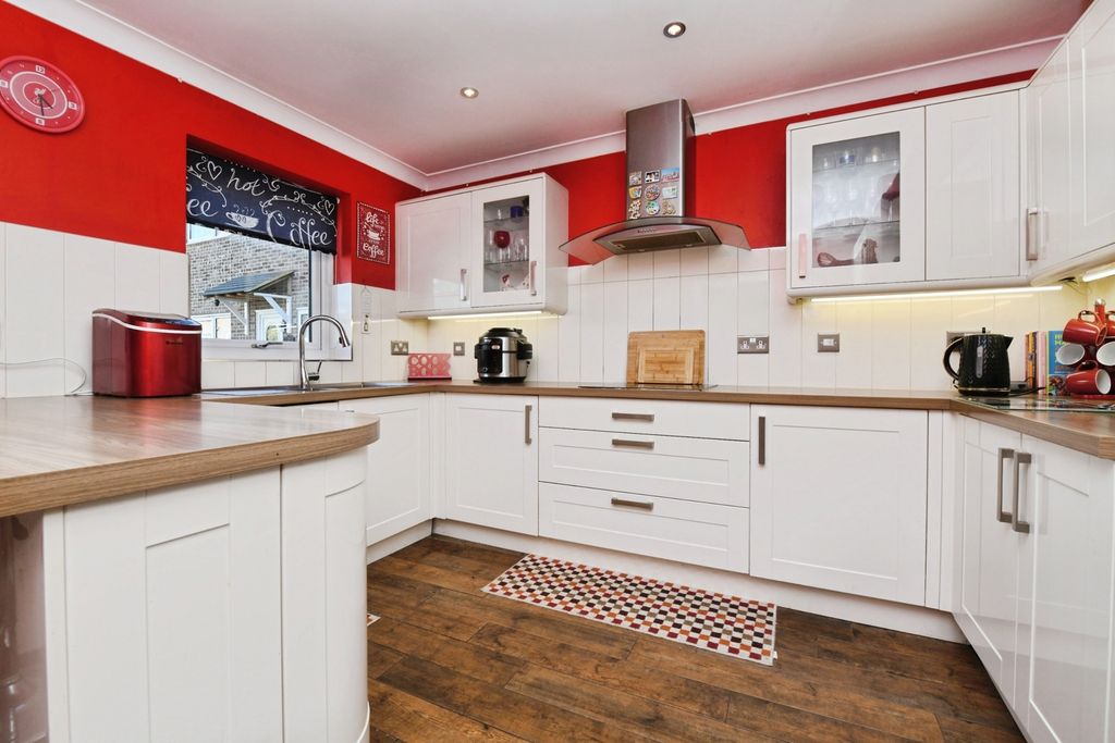 Property photo 3 of 19 Pbox-Img.Jpg
