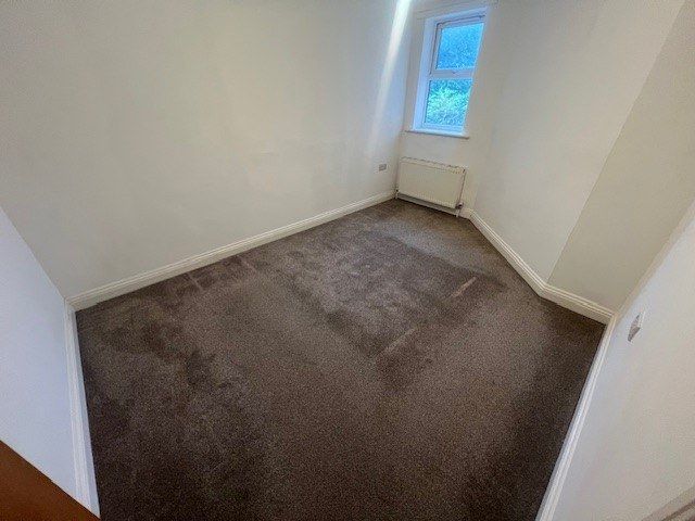 Property photo 3 of 6 4