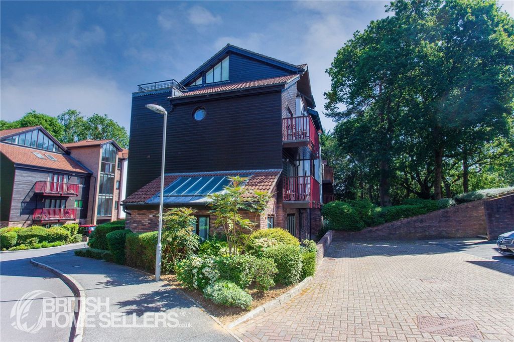 Property photo 1 of 28 Picture No. 27