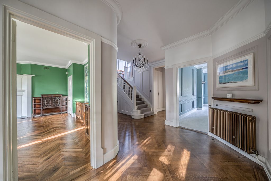 Property photo 3 of 46 Picture 3