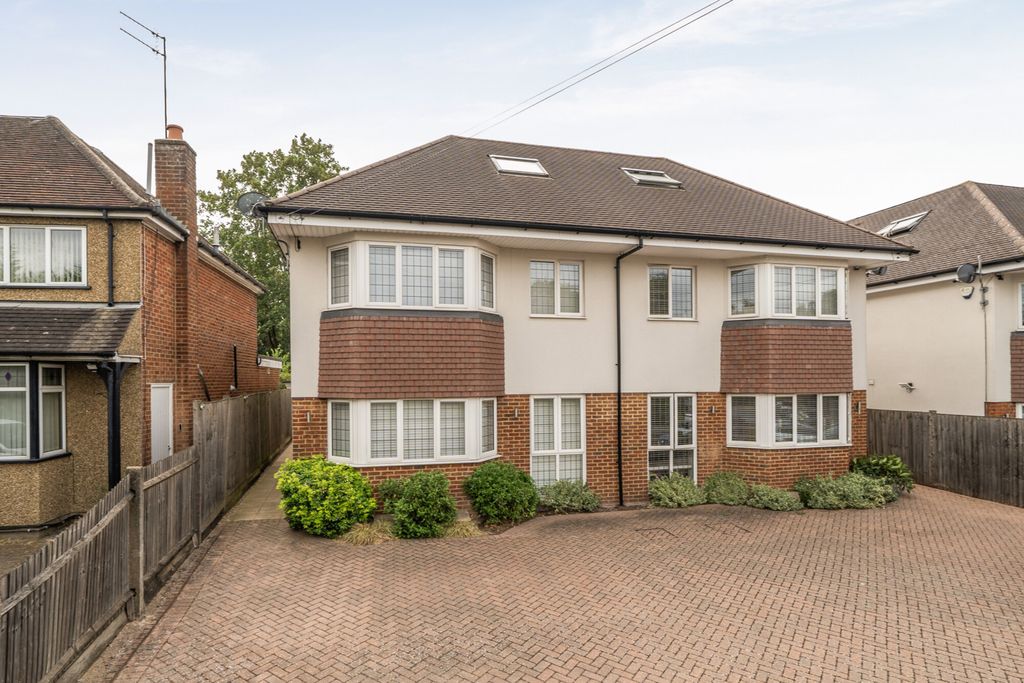 Property photo 1 of 17 1492869-5-6A56096...