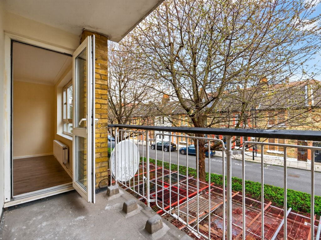 Property photo 2 of 20 Balcony