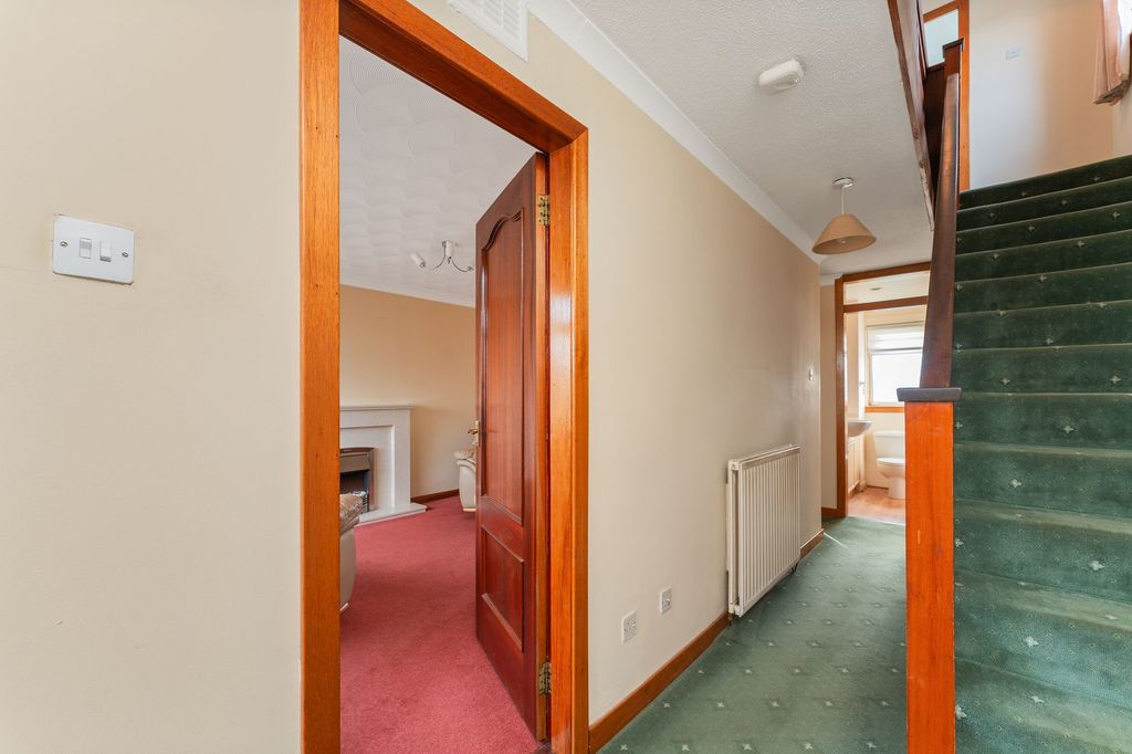 Property photo 3 of 22