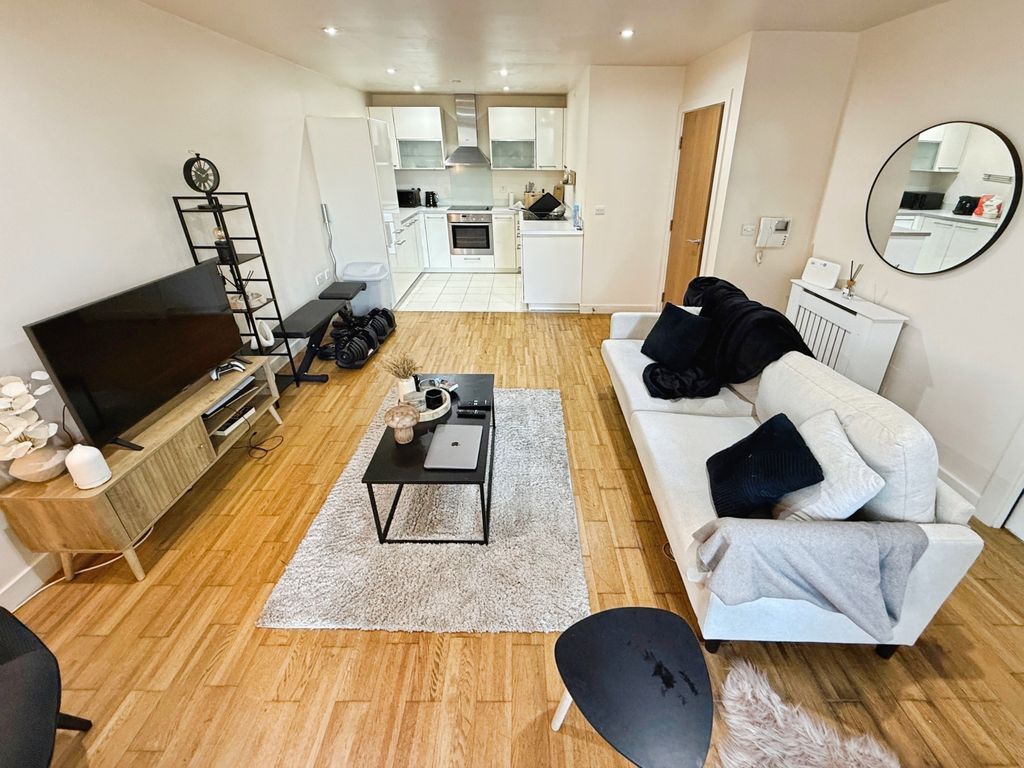 Property photo 3 of 16