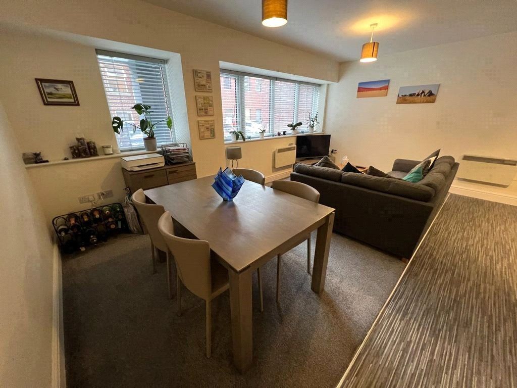 Property photo 3 of 8 Picture No. 05