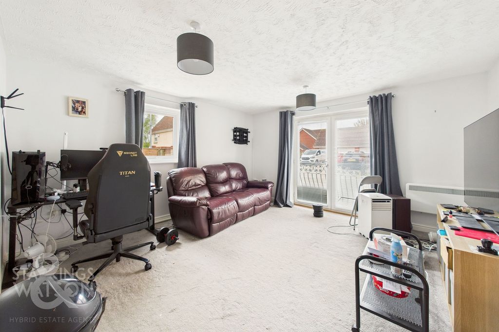 Property photo 2 of 13