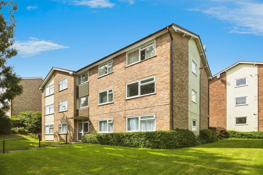 Property photo 1 of 16