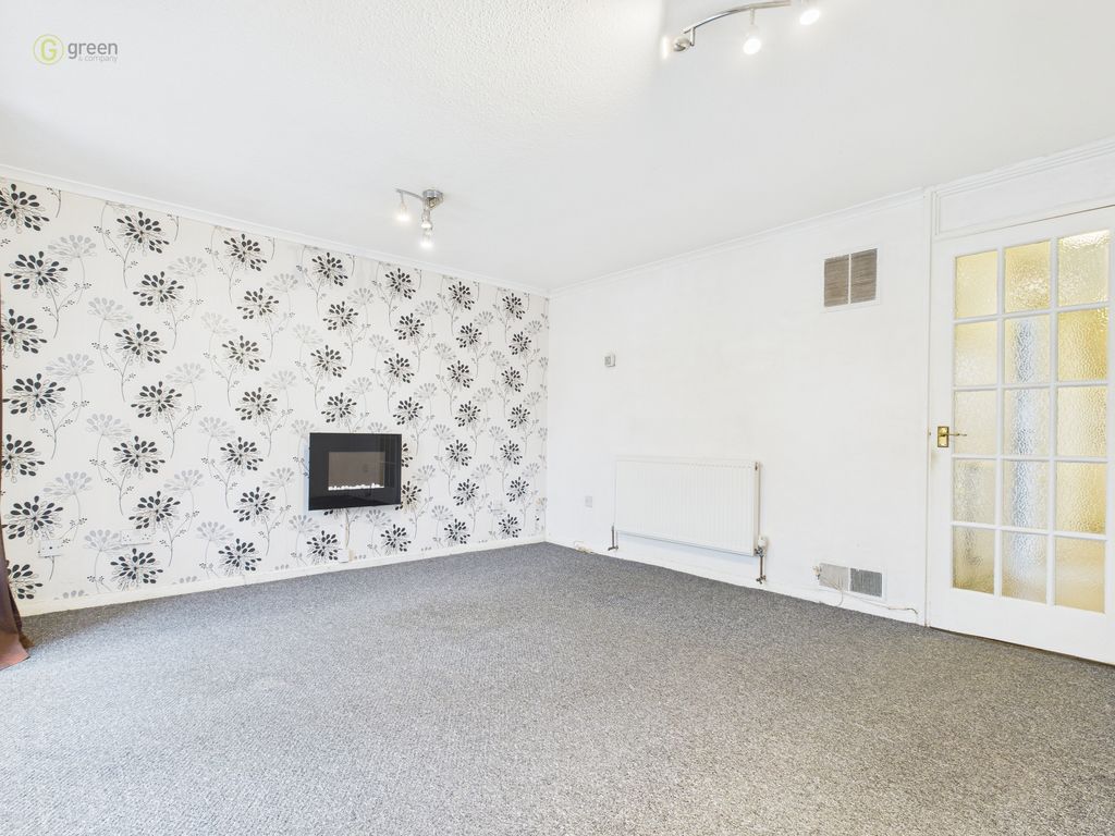 Property photo 2 of 28