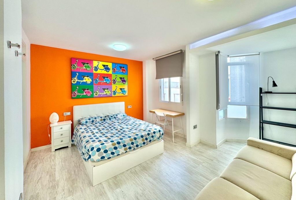 Property photo 3 of 45