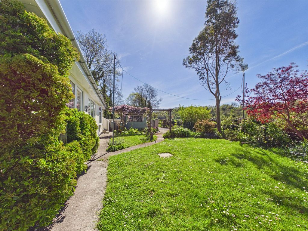 Property photo 2 of 17 Picture No. 16