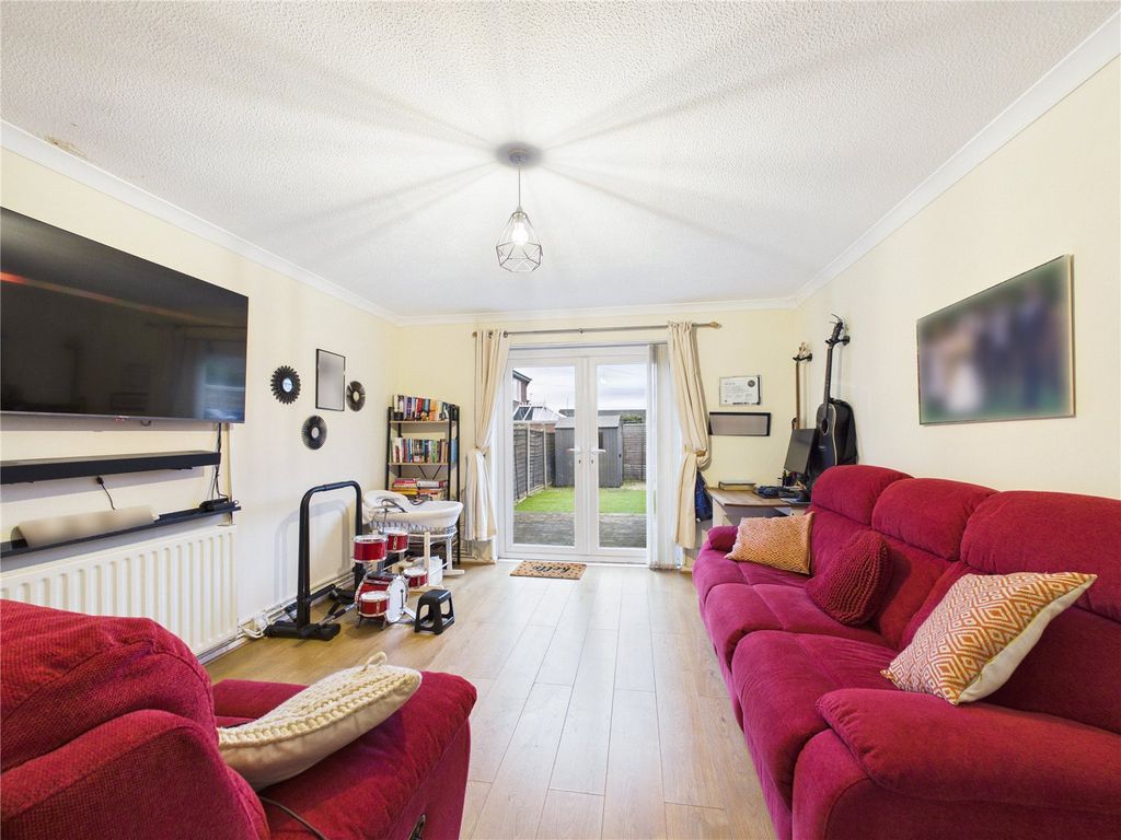 Property photo 2 of 12 Picture No. 16