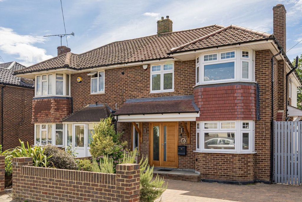 Property photo 1 of 7