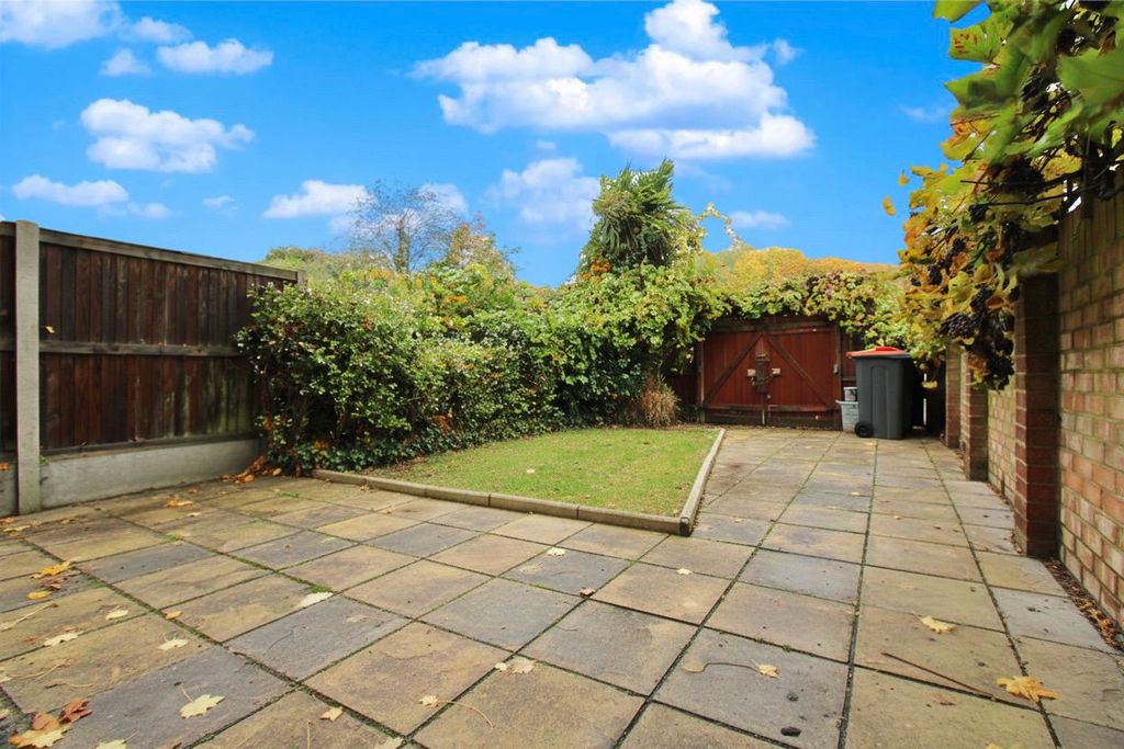 Property photo 2 of 12