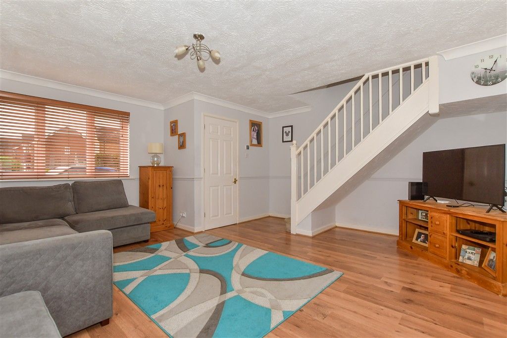 Property photo 1 of 10 Lounge