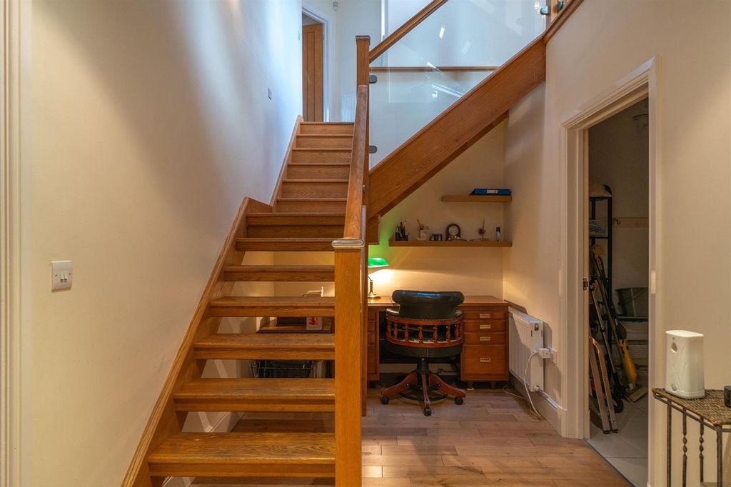 Additional image 20 of 4 bed detached house for saleHaywards Close, Glossop SK13