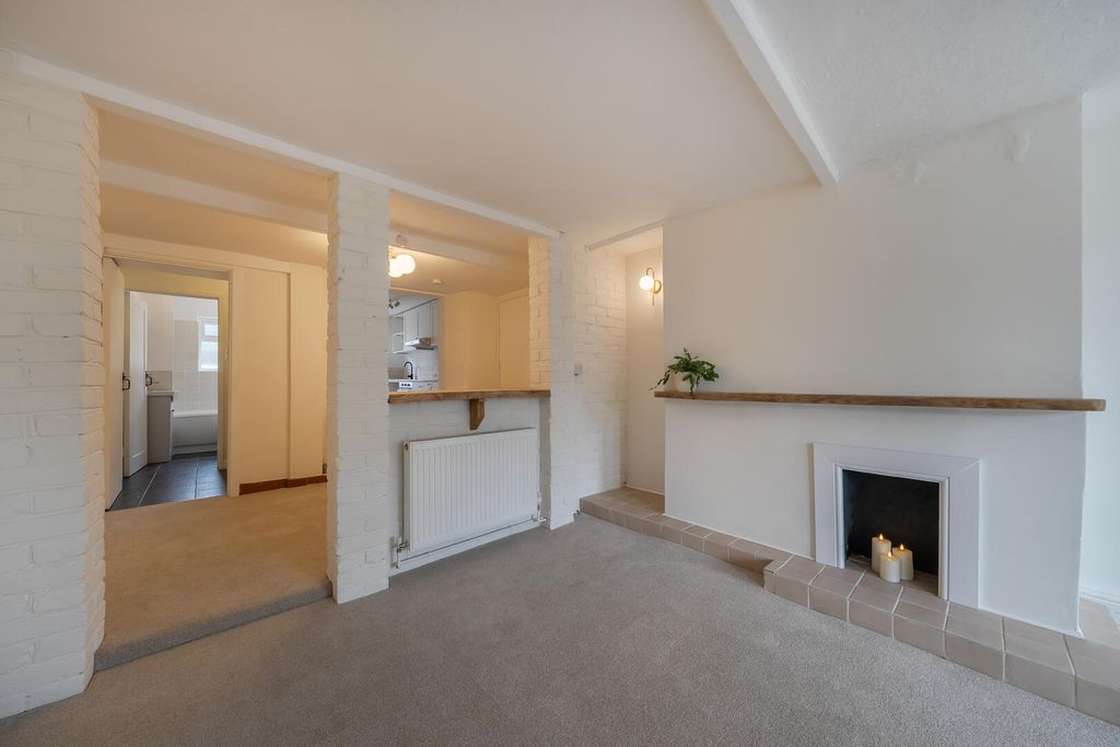 Property photo 3 of 17 Living Room