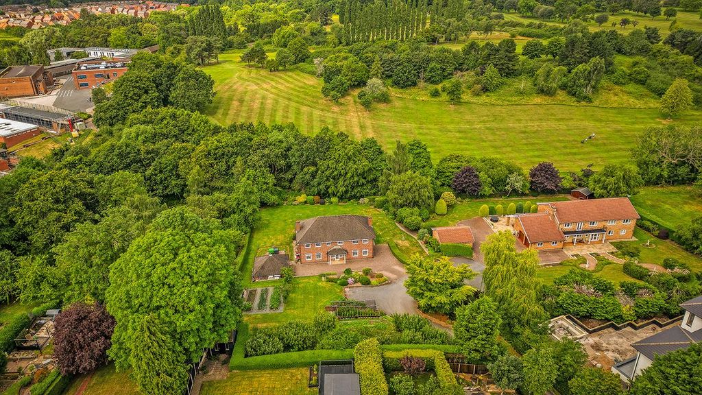 Property photo 2 of 35 Dji_0895.Jpg