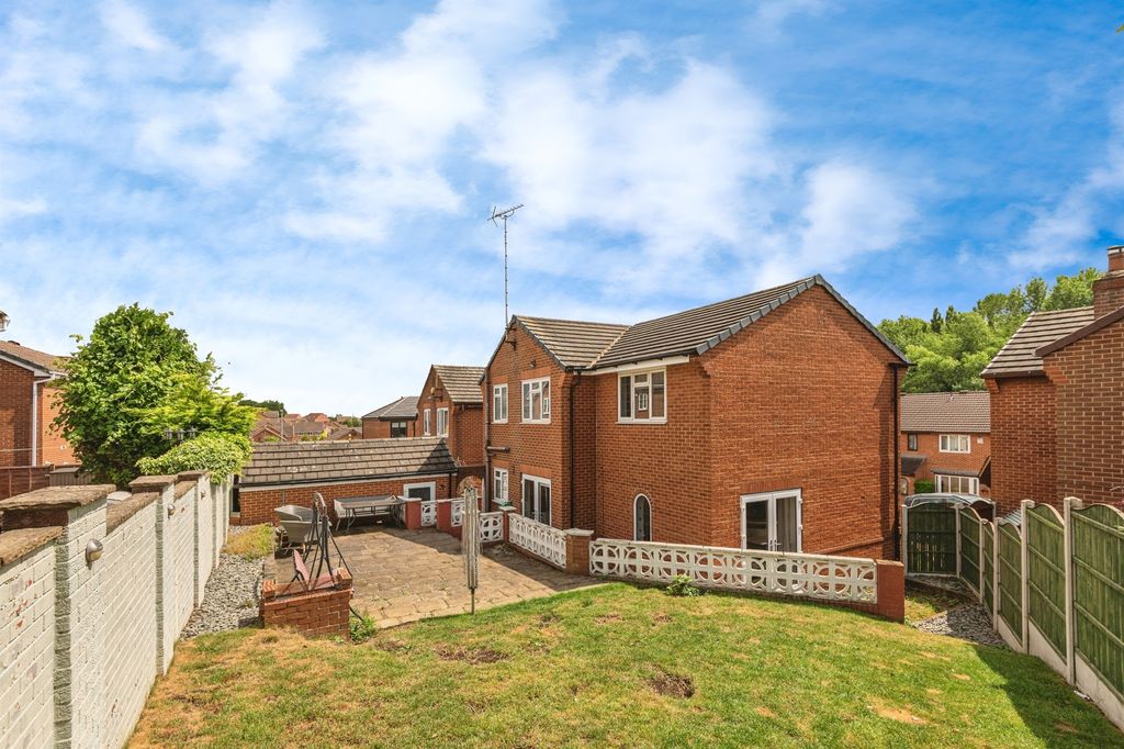 Property photo 2 of 15