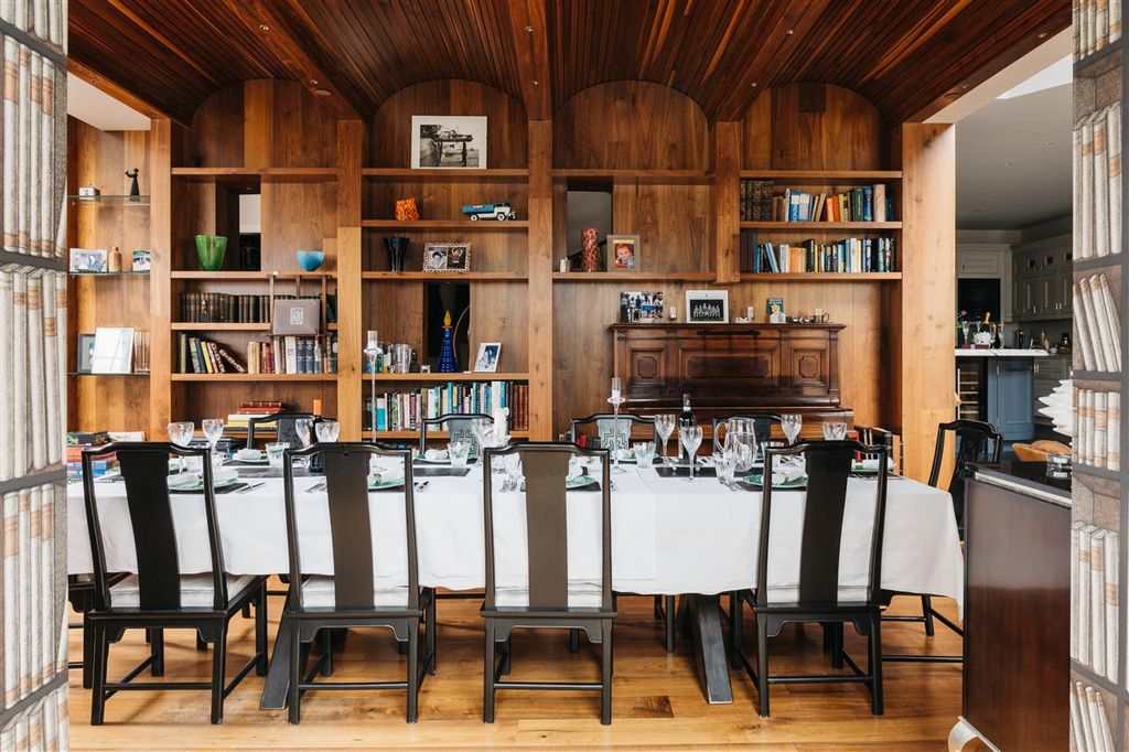 Property photo 3 of 28