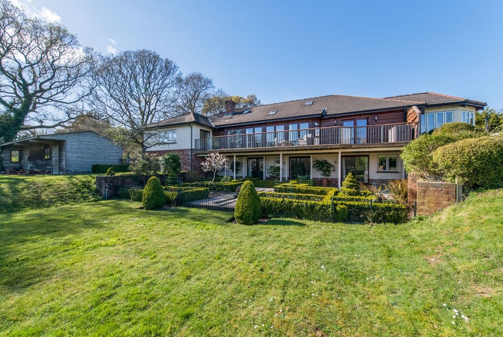 Property photo 1 of 35