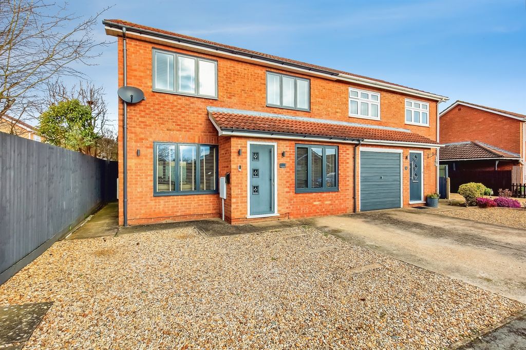 Property photo 1 of 20