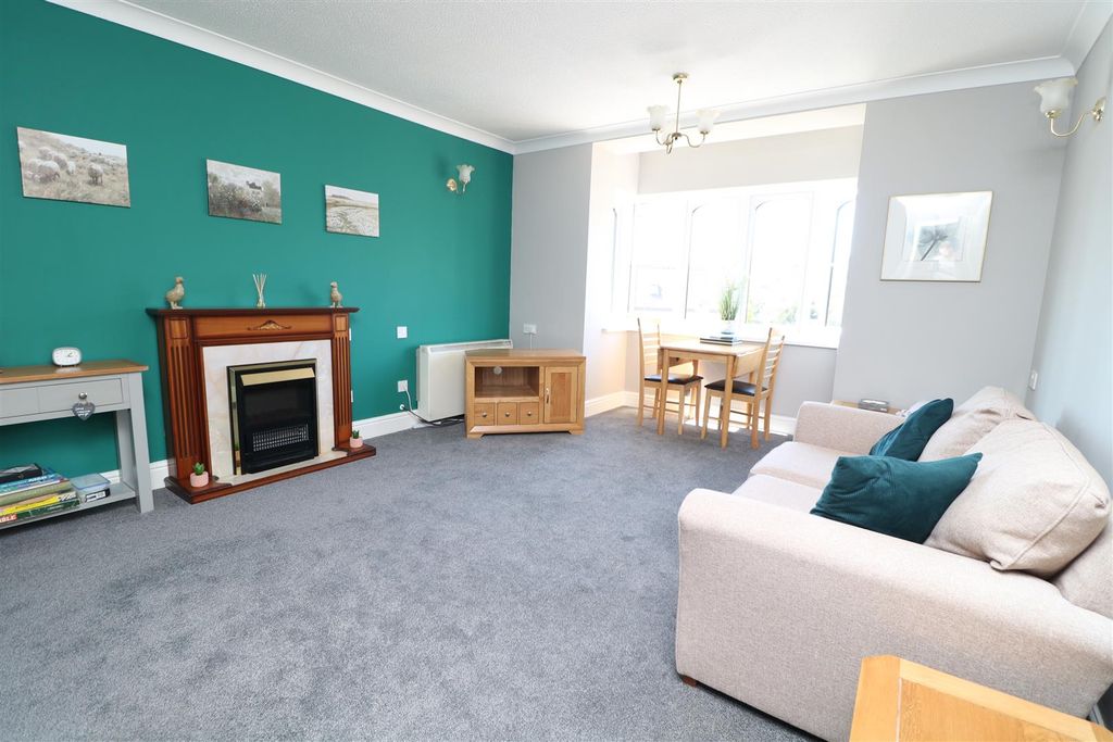 Property photo 3 of 14 Img_1908.Jpg