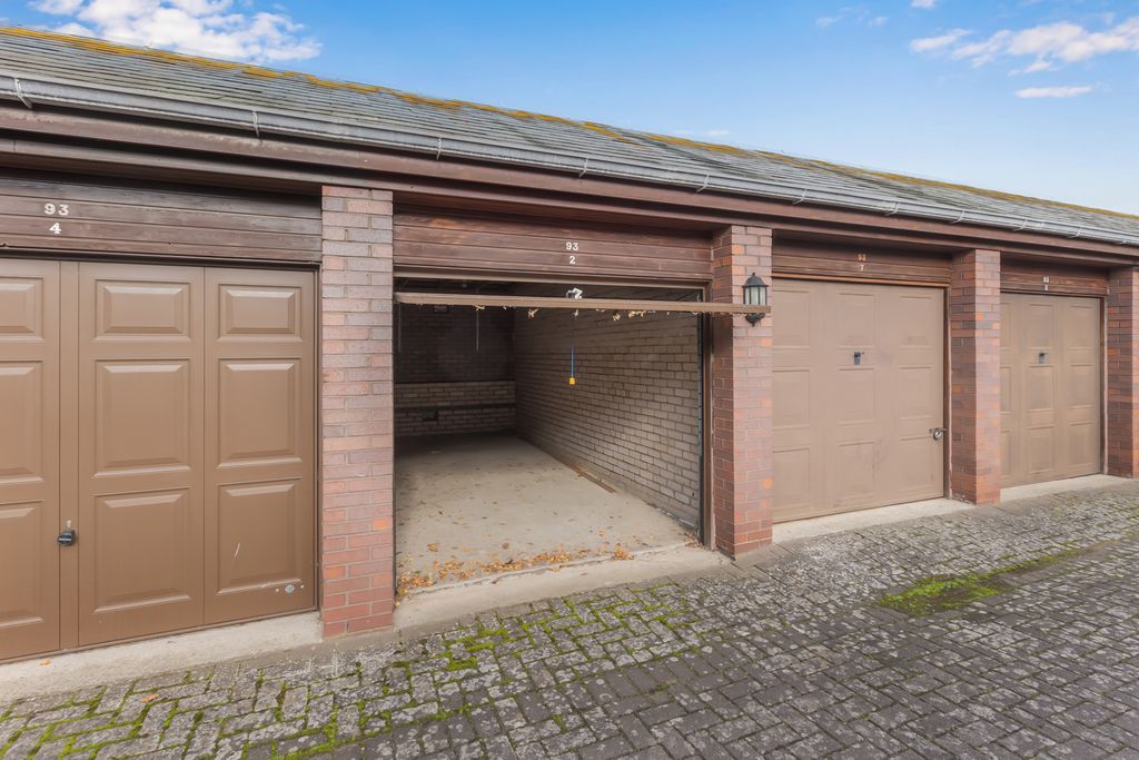 Property photo 2 of 21 Property Image 2