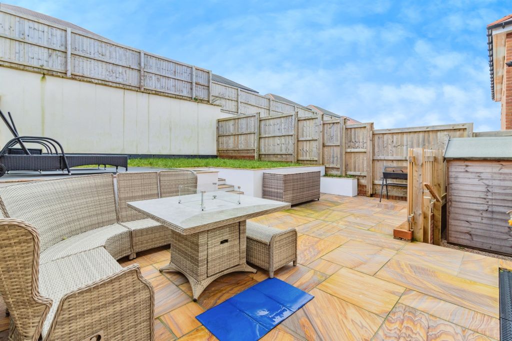 Property photo 3 of 17