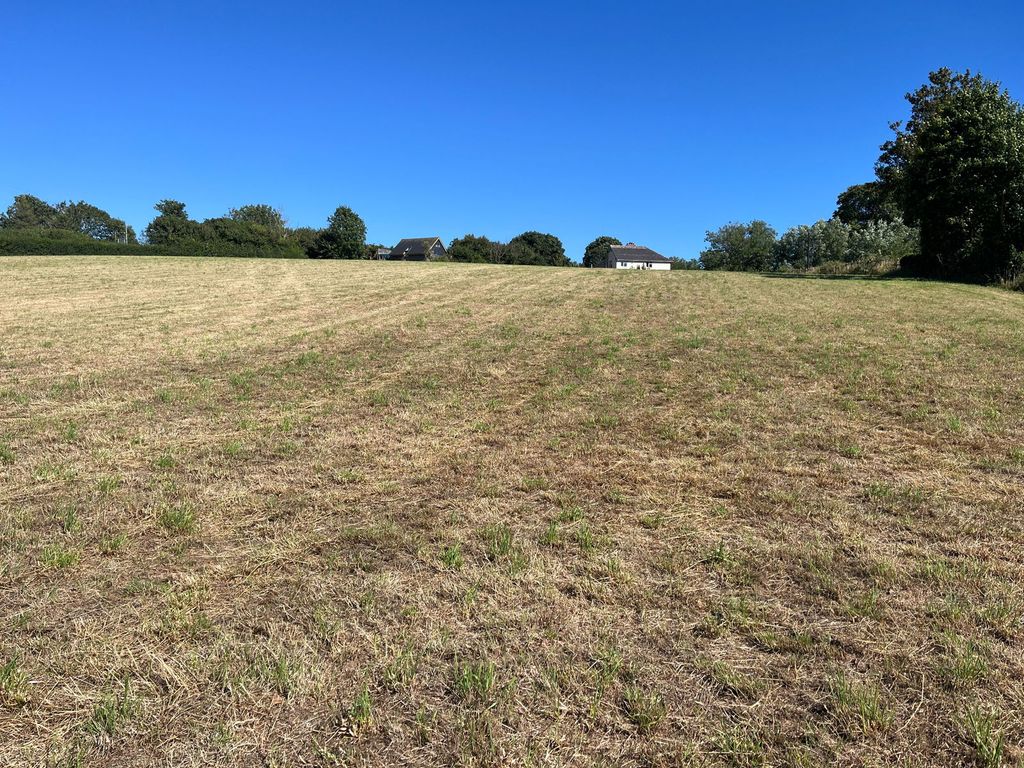 Property photo 2 of 5