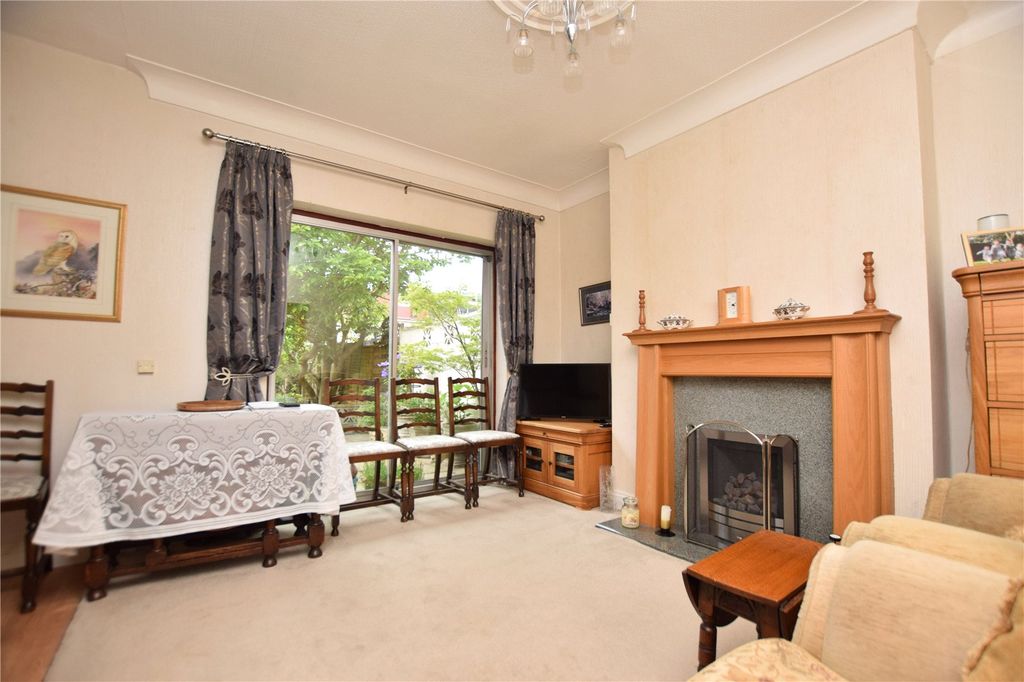 Property photo 3 of 11 Picture No. 10