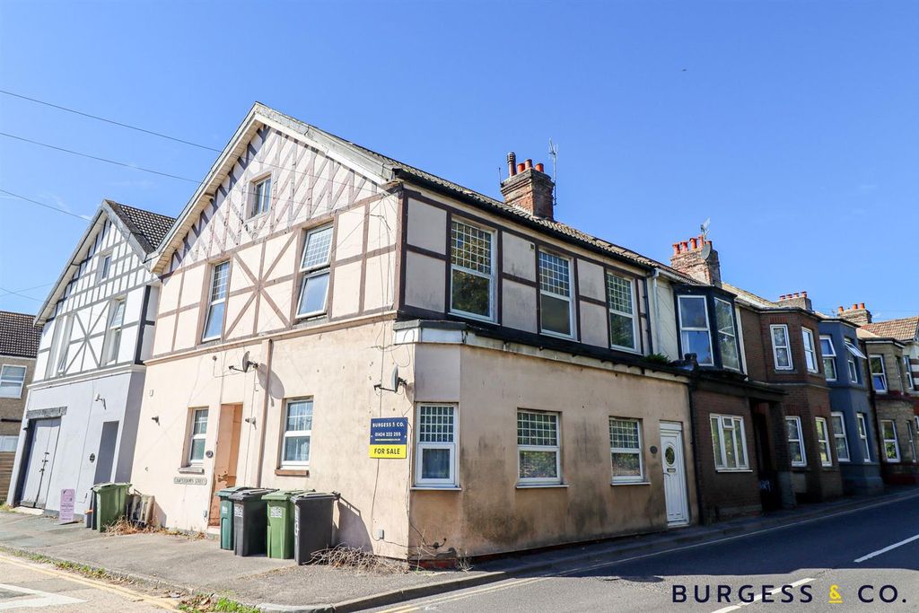Property photo 1 of 14 Ninfield Rd.Jpg