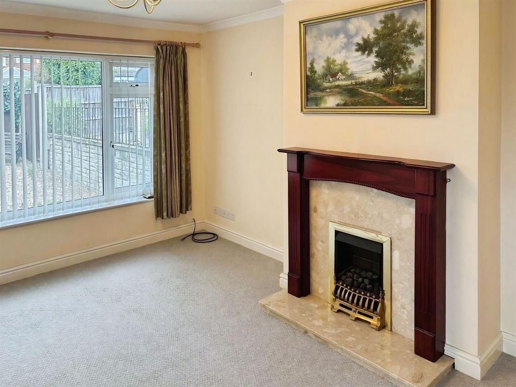 Property photo 2 of 25 5305F863-Ae61-453A-A14E-660018cc4E3B.Jpg