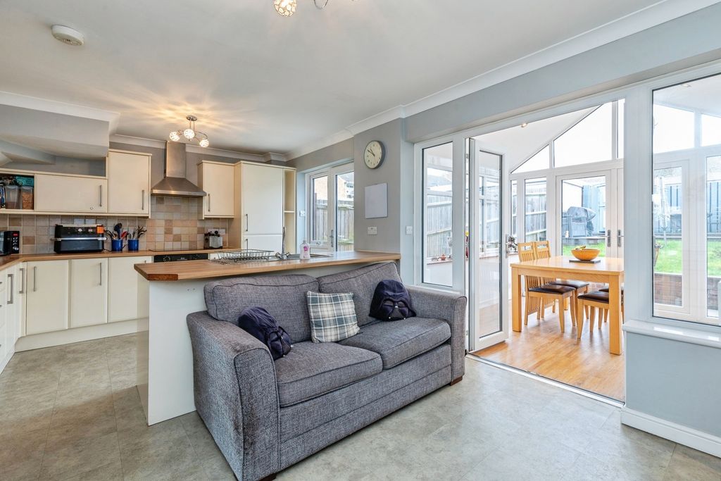 Property photo 2 of 19 Pbox-Img.Jpg